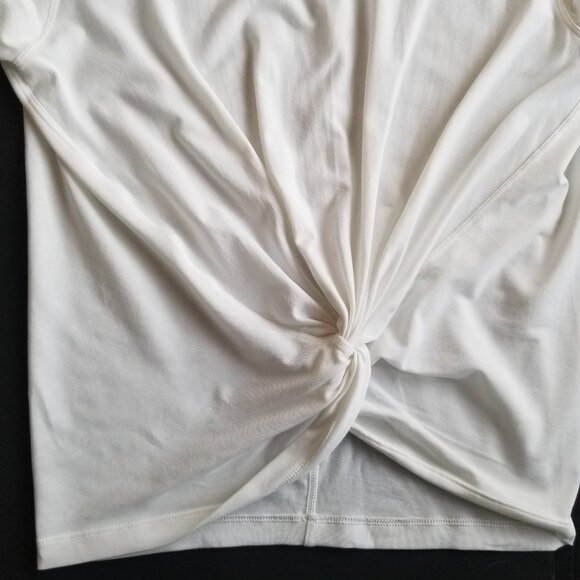 Lululemon Crescent T-Shirt - Picture 3 of 8